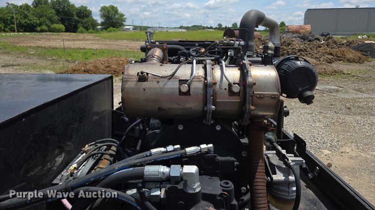 image for item ED2090 2019 Blastcrete DA 350 seal coat applicator