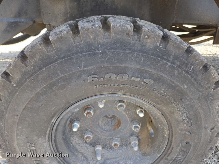 image for item ED2090 2019 Blastcrete DA 350 seal coat applicator