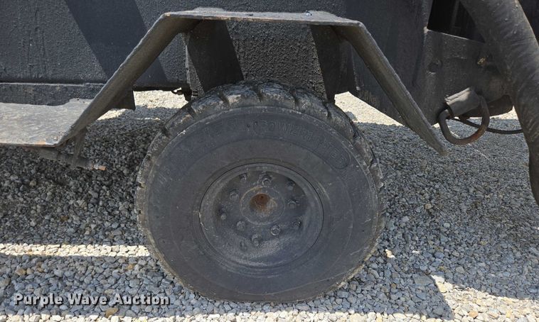 image for item ED2090 2019 Blastcrete DA 350 seal coat applicator