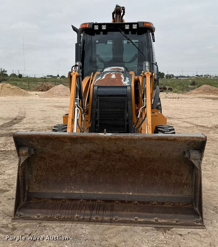 image for item ED5673 2012 Case 580 Super N backhoe