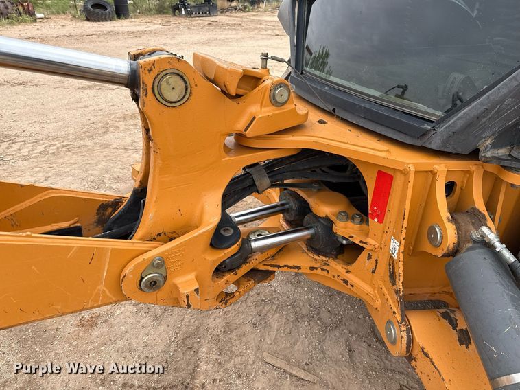 image for item ED5673 2012 Case 580 Super N backhoe