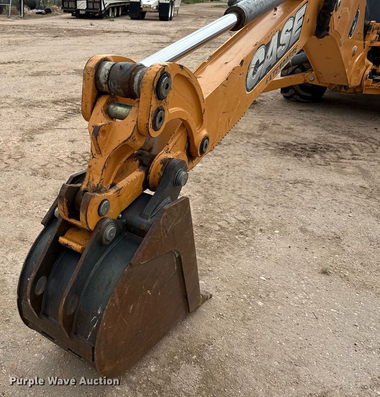 image for item ED5673 2012 Case 580 Super N backhoe