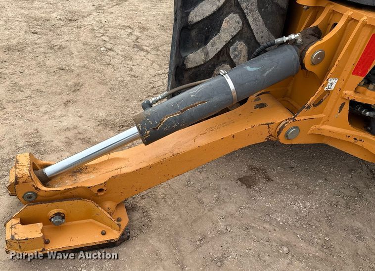 image for item ED5673 2012 Case 580 Super N backhoe