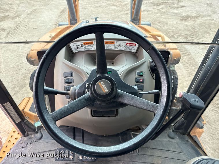 image for item ED5673 2012 Case 580 Super N backhoe