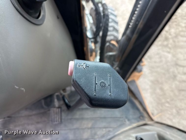 image for item ED5673 2012 Case 580 Super N backhoe