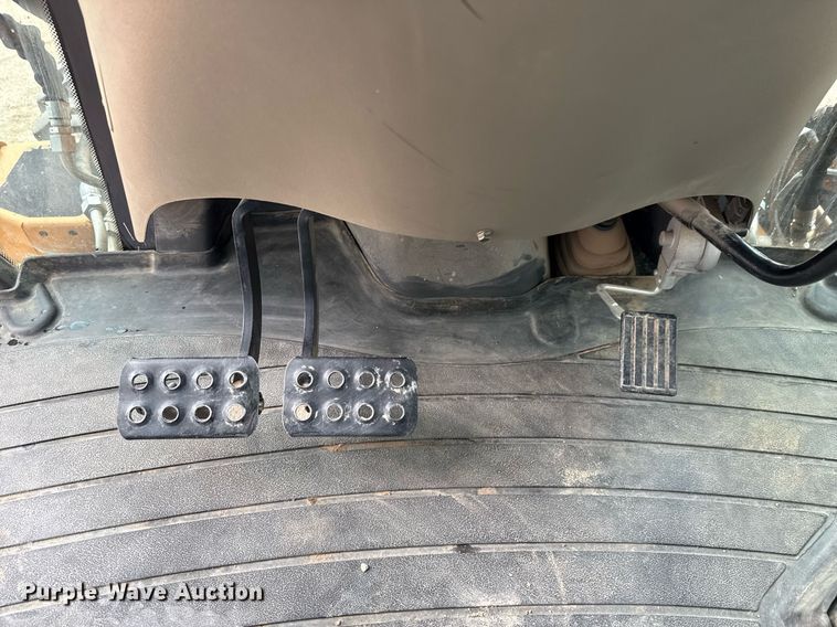 image for item ED5673 2012 Case 580 Super N backhoe