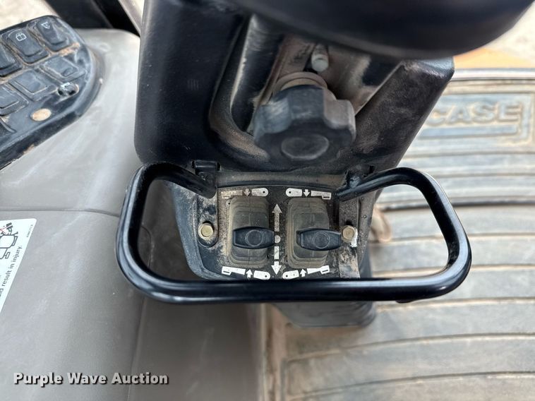 image for item ED5673 2012 Case 580 Super N backhoe