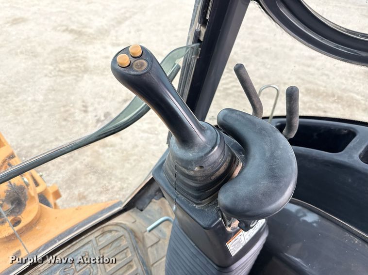 image for item ED5673 2012 Case 580 Super N backhoe