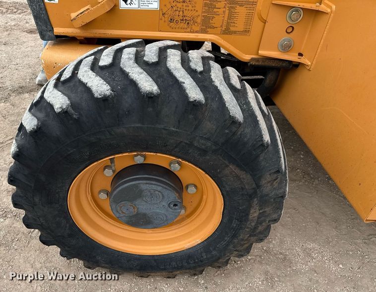 image for item ED5673 2012 Case 580 Super N backhoe