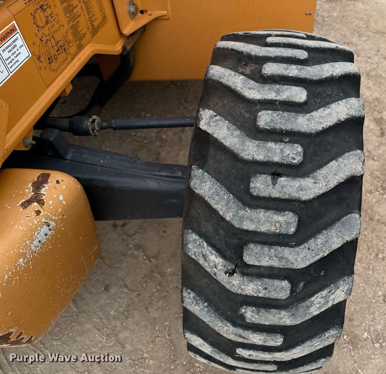 image for item ED5673 2012 Case 580 Super N backhoe