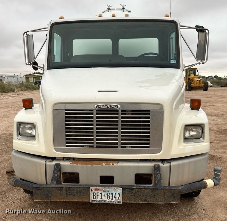image for item ED5674 1999 Freightliner FL60 water truck