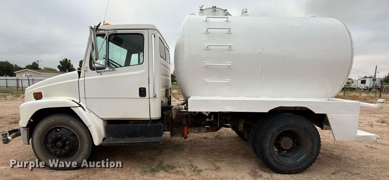 image for item ED5674 1999 Freightliner FL60 water truck