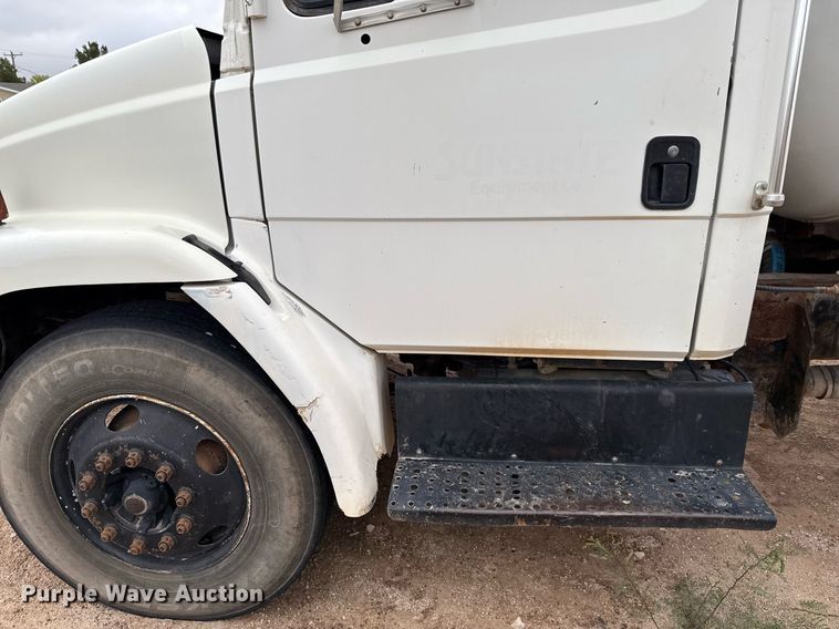 image for item ED5674 1999 Freightliner FL60 water truck