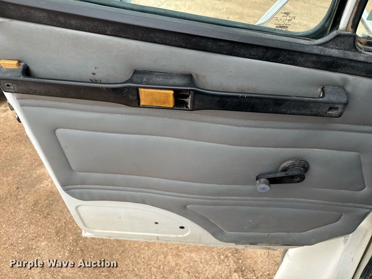 image for item ED5674 1999 Freightliner FL60 water truck