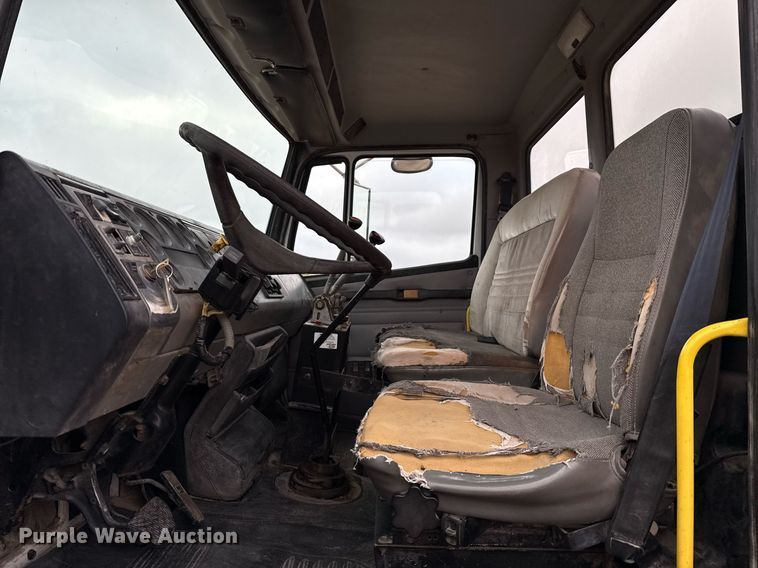 image for item ED5674 1999 Freightliner FL60 water truck