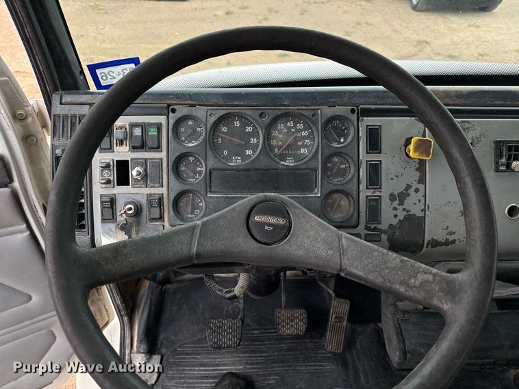 image for item ED5674 1999 Freightliner FL60 water truck