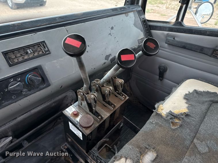 image for item ED5674 1999 Freightliner FL60 water truck