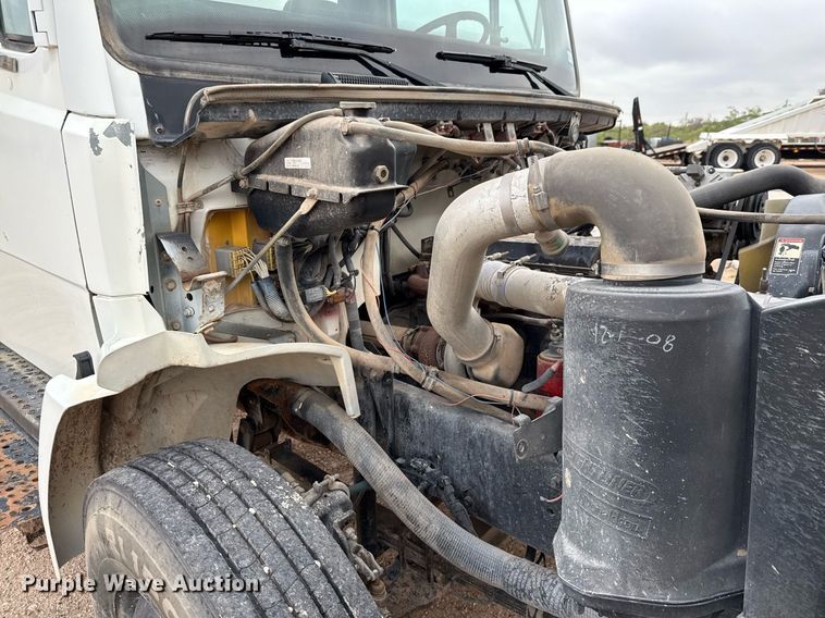 image for item ED5674 1999 Freightliner FL60 water truck