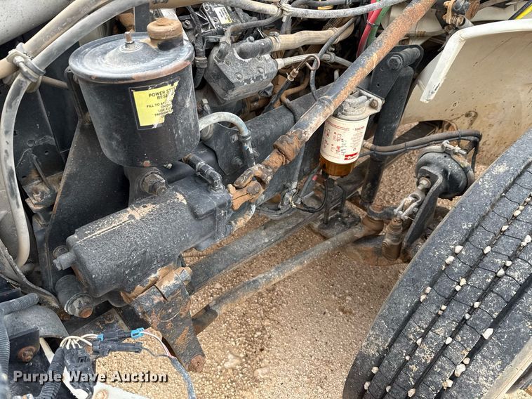 image for item ED5674 1999 Freightliner FL60 water truck