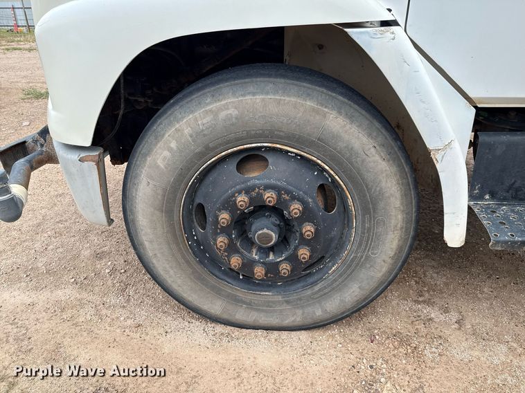 image for item ED5674 1999 Freightliner FL60 water truck