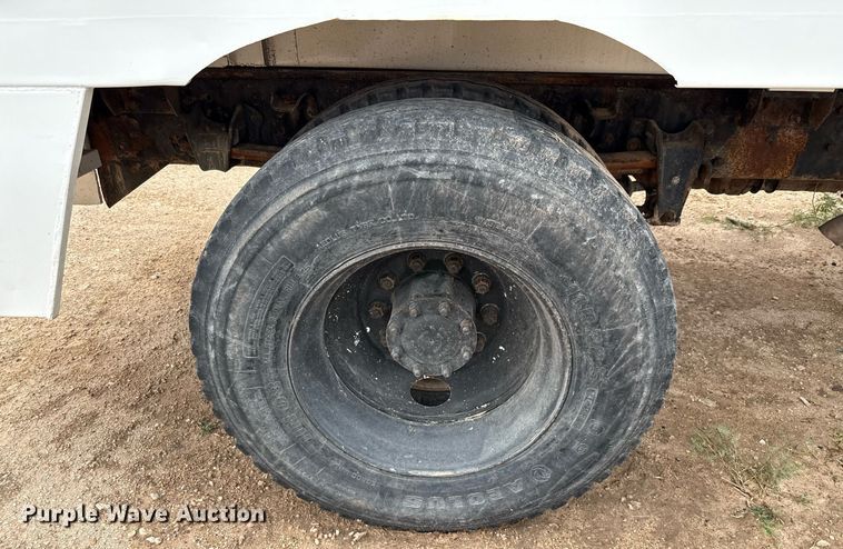 image for item ED5674 1999 Freightliner FL60 water truck