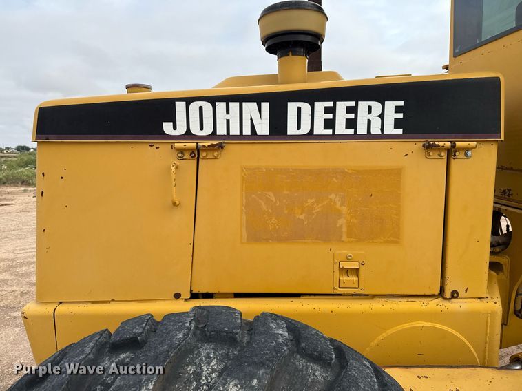 image for item ED5675 1996 John Deere 570B motor grader