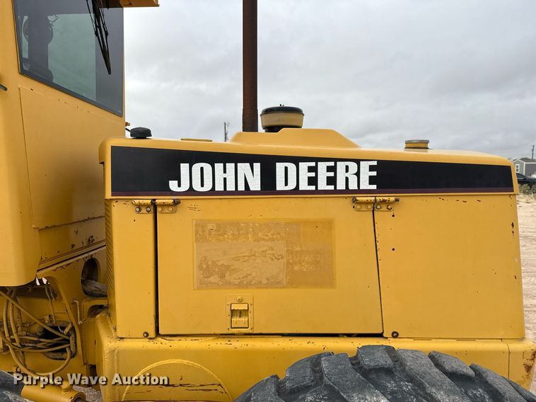 image for item ED5675 1996 John Deere 570B motor grader