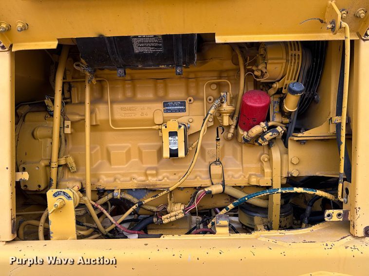 image for item ED5675 1996 John Deere 570B motor grader