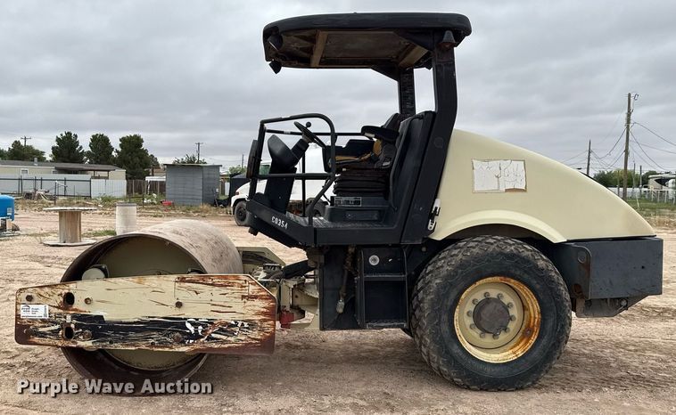 image for item ED5676 2004 Ingersoll-Rand SD-77DX TF single drum vibratory roller