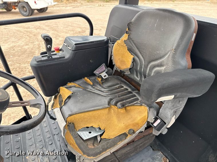 image for item ED5676 2004 Ingersoll-Rand SD-77DX TF single drum vibratory roller