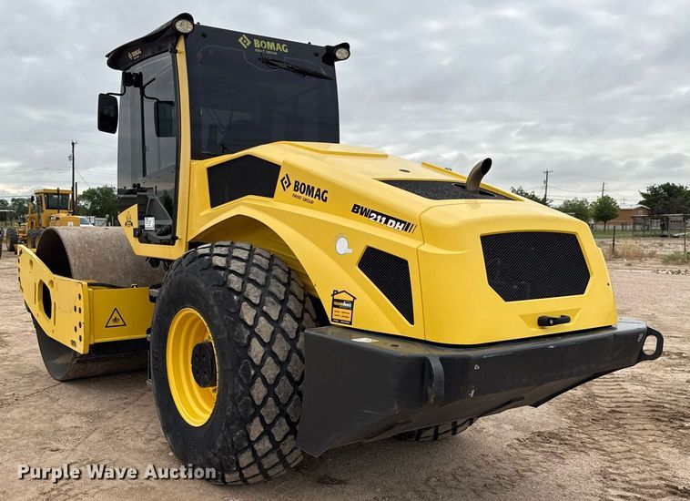 image for item ED5677 2017 Bomag BW211 DH-5 single drum vibratory roller