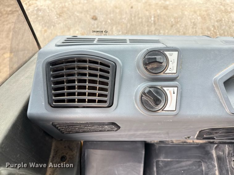 image for item ED5677 2017 Bomag BW211 DH-5 single drum vibratory roller