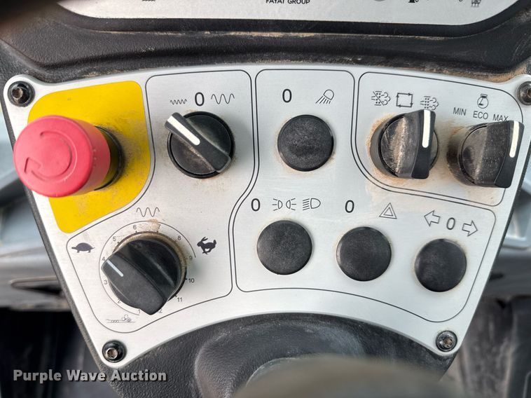 image for item ED5677 2017 Bomag BW211 DH-5 single drum vibratory roller