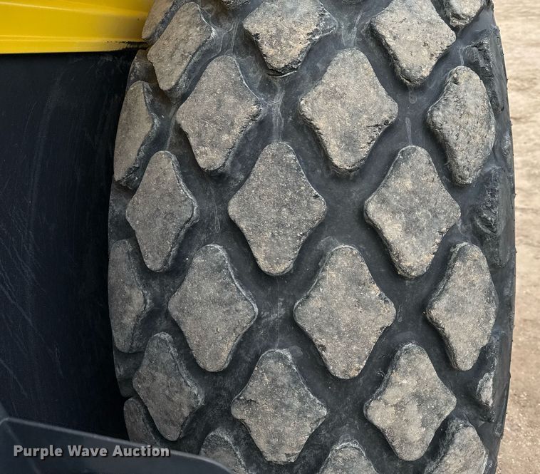 image for item ED5677 2017 Bomag BW211 DH-5 single drum vibratory roller