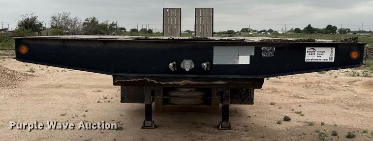 image for item ED5679 2014 Kaufman drop deck equipment trailer