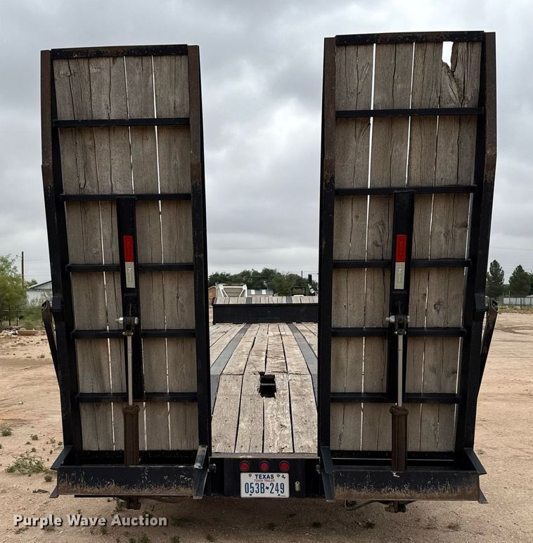 image for item ED5679 2014 Kaufman drop deck equipment trailer