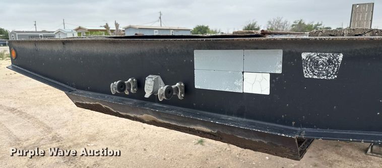 image for item ED5679 2014 Kaufman drop deck equipment trailer