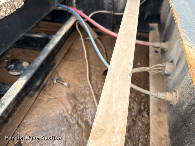 image for item ED5679 2014 Kaufman drop deck equipment trailer