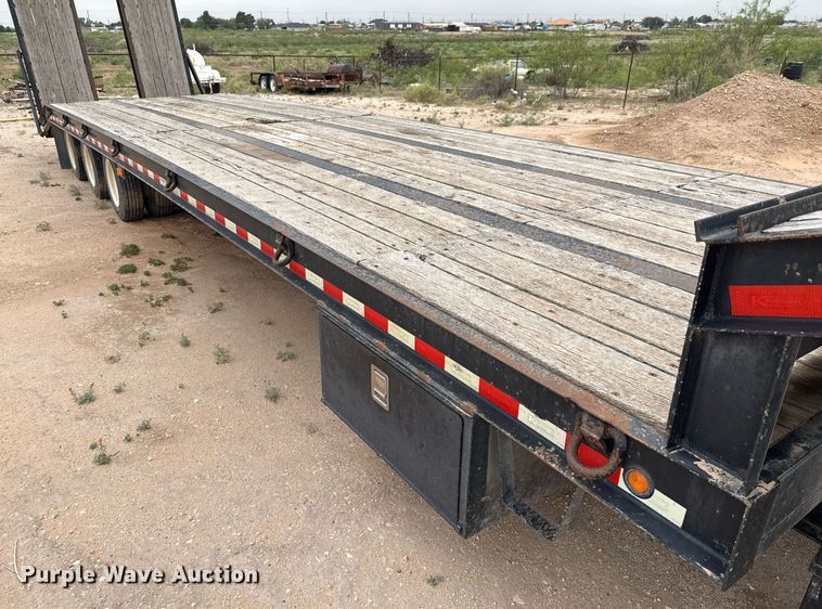 image for item ED5679 2014 Kaufman drop deck equipment trailer