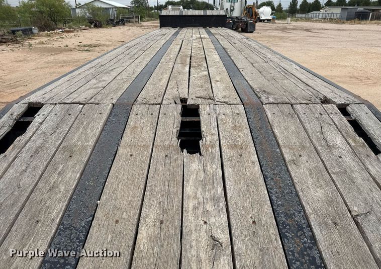 image for item ED5679 2014 Kaufman drop deck equipment trailer