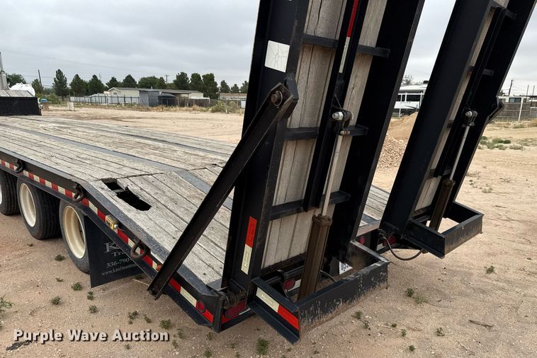 image for item ED5679 2014 Kaufman drop deck equipment trailer