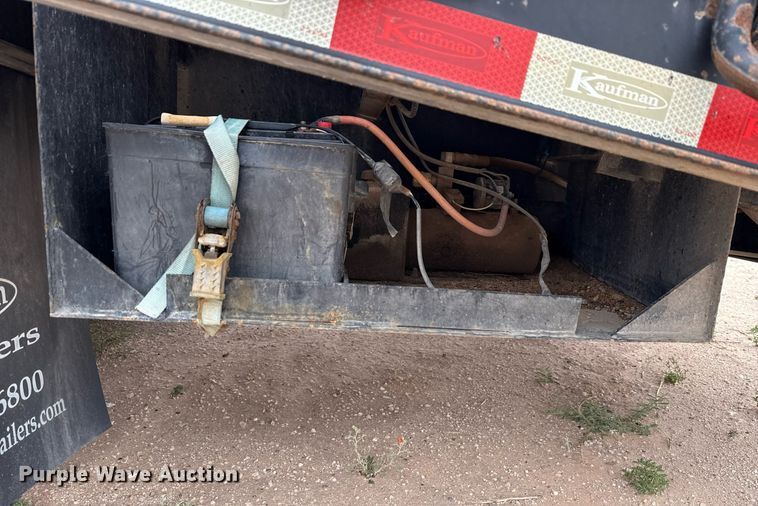 image for item ED5679 2014 Kaufman drop deck equipment trailer