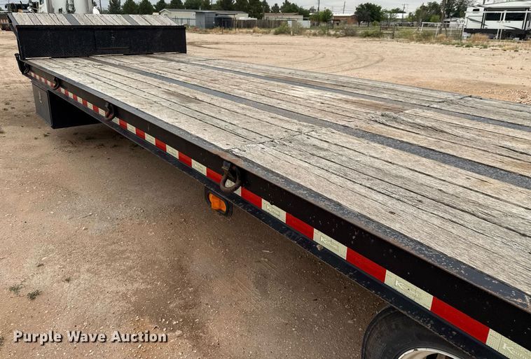 image for item ED5679 2014 Kaufman drop deck equipment trailer