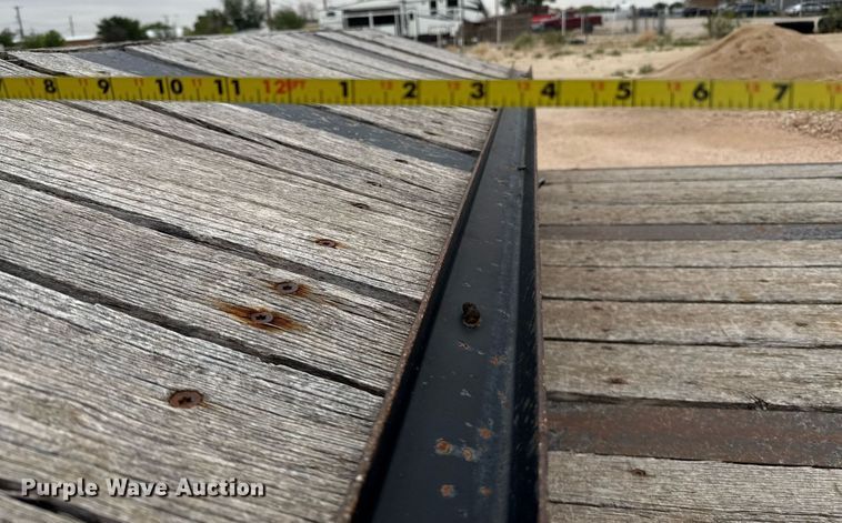 image for item ED5679 2014 Kaufman drop deck equipment trailer