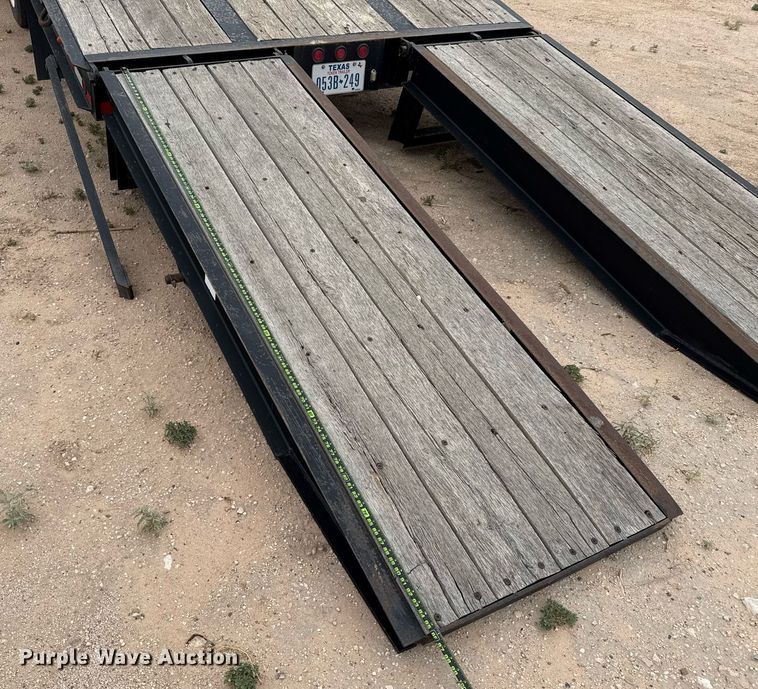 image for item ED5679 2014 Kaufman drop deck equipment trailer