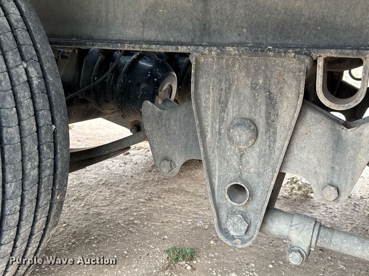 image for item ED5679 2014 Kaufman drop deck equipment trailer