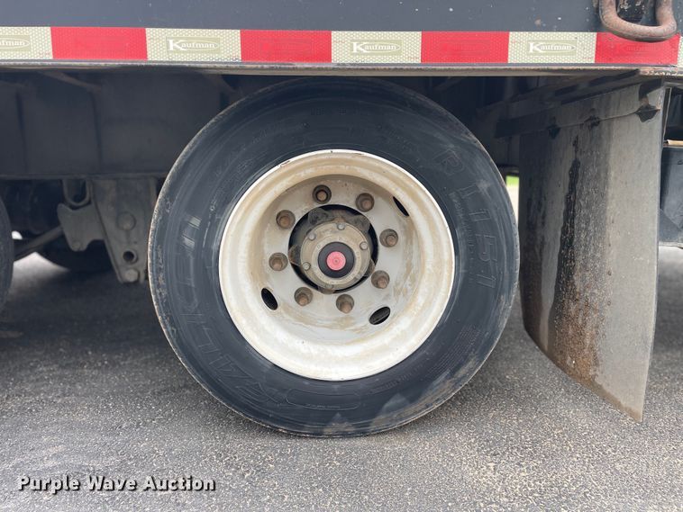 image for item ED5679 2014 Kaufman drop deck equipment trailer