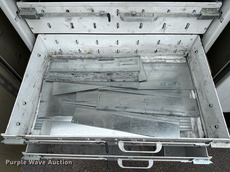 image for item ED5681 2019 Ford F350 Super Duty XL Crew Cab utility bed pickup truck