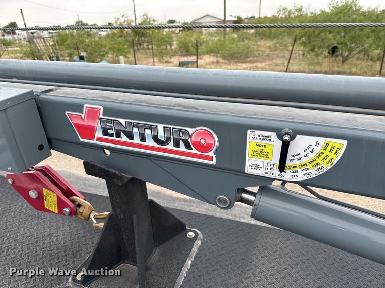 image for item ED5681 2019 Ford F350 Super Duty XL Crew Cab utility bed pickup truck