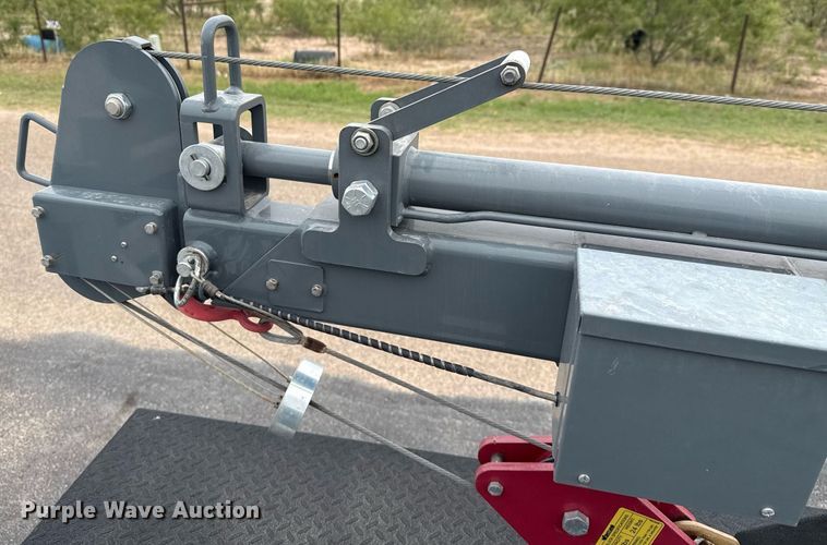 image for item ED5681 2019 Ford F350 Super Duty XL Crew Cab utility bed pickup truck